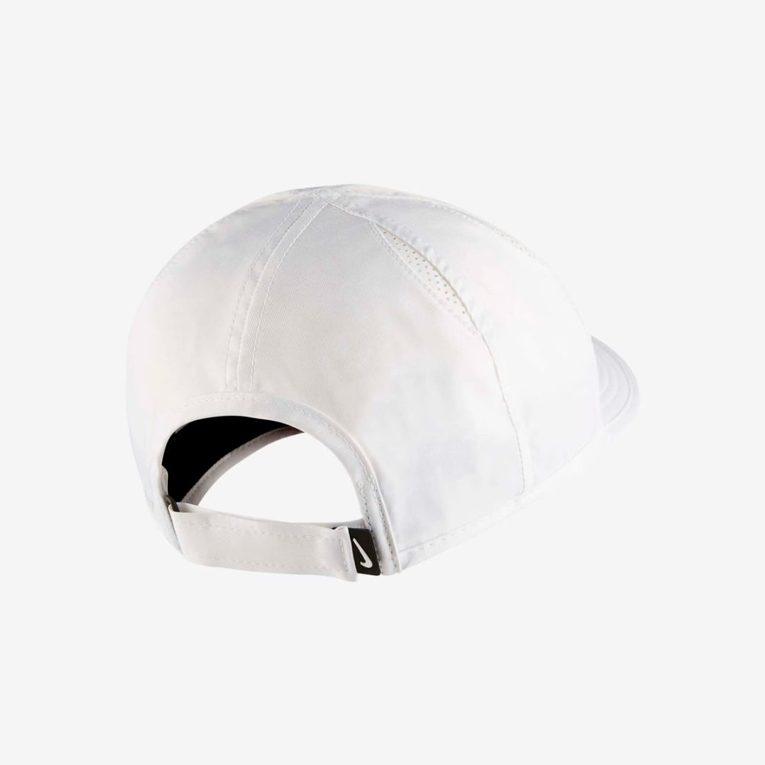 Nike Gorra DriFIT Aerobill 679421-104