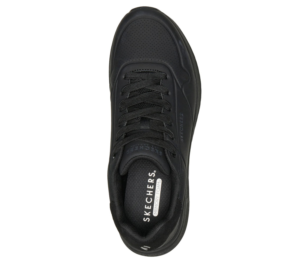 "Tenis Skechers negro con amortiguación"