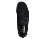 "Tenis Skechers negro con tecnología para caminar"