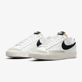 NIKE Blazer Low '77 - DC4769-102