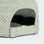 "Gorra verde CLIMACOOL para mantener tu cuerpo fresco y seco"
