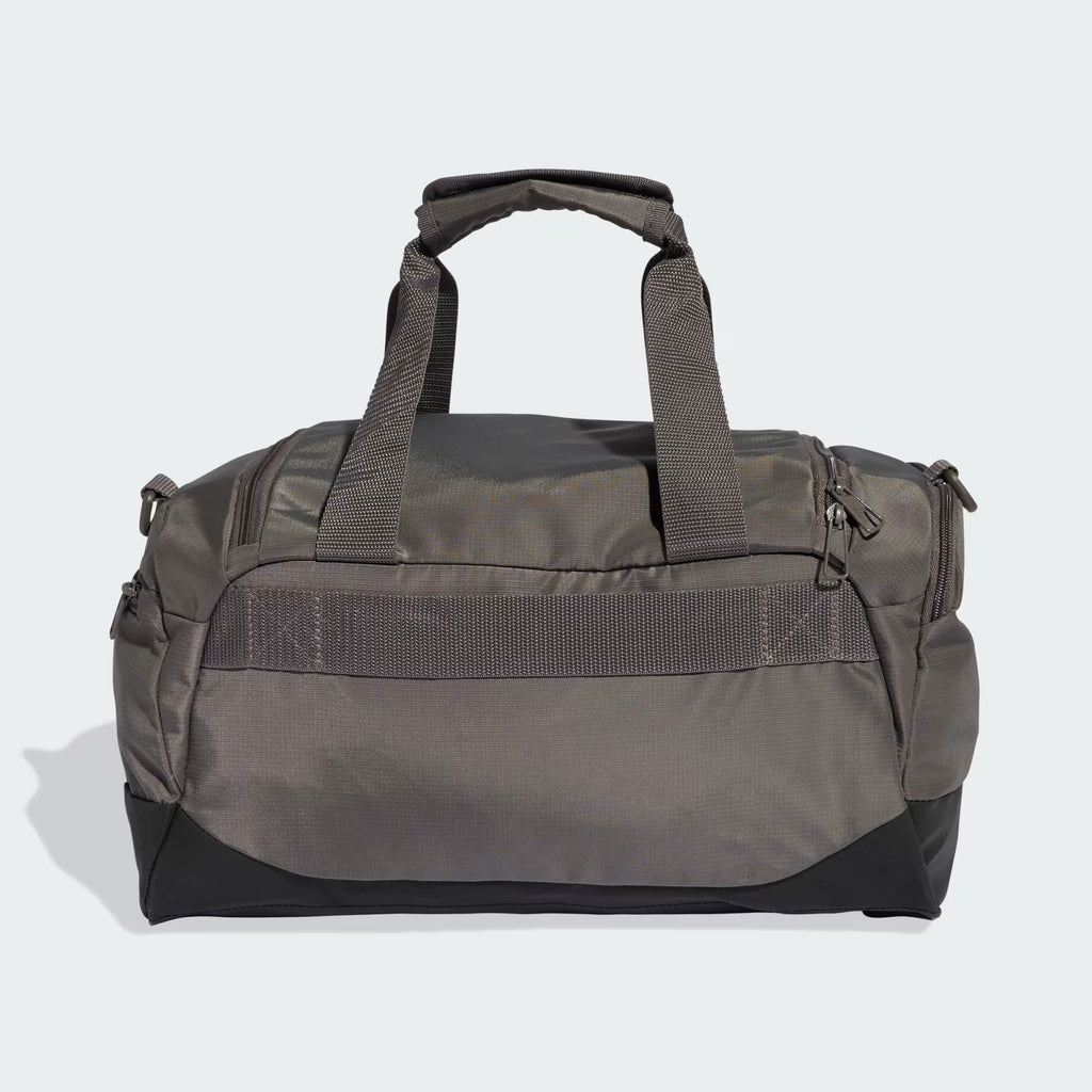 "Maleta Adidas deportiva training defender pequeña café para gimnasio o viaje corto"