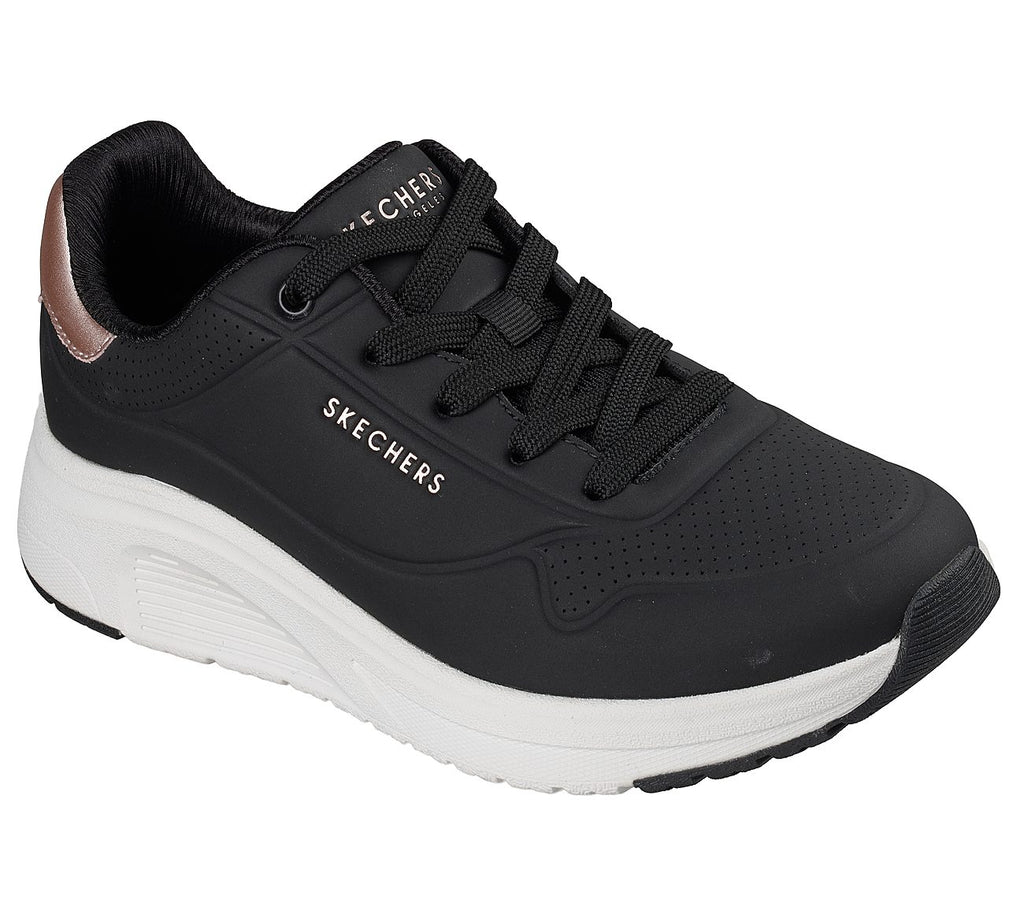 "Zapatillas Skechers Negro mujer uso diario"